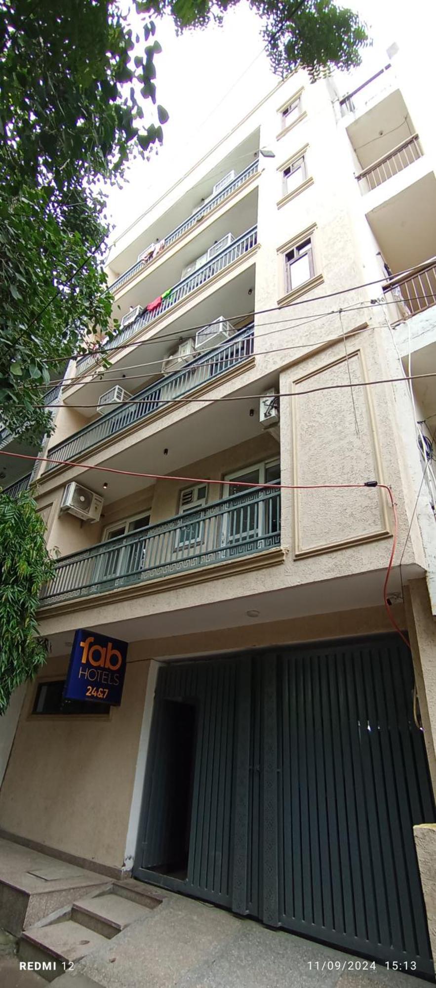 Hotel Aiims Nova Deli Exterior foto